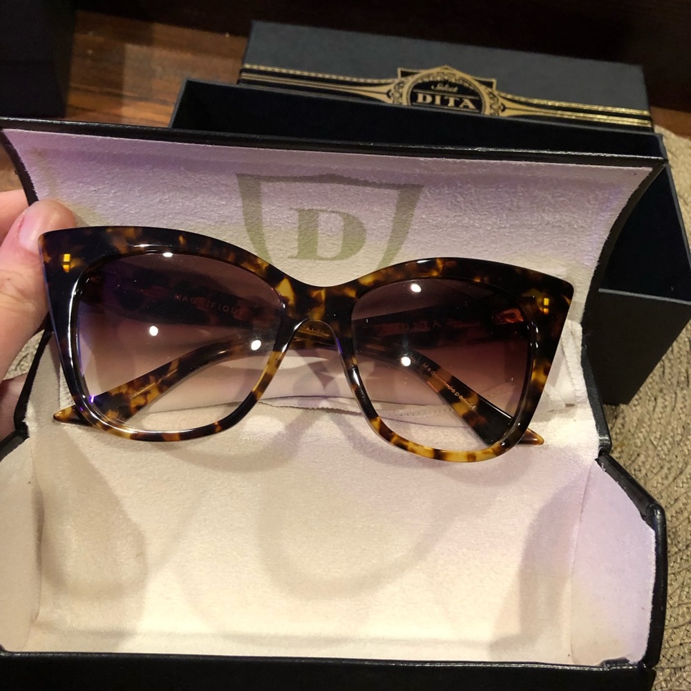 Dita Magnifique havana sunglasses